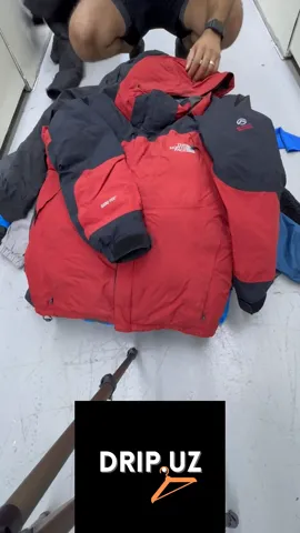 NorthFace Winter Jackets, Puffers and Windbreakers D0611/E21